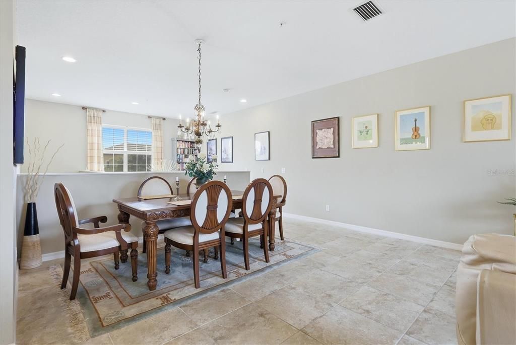 For Sale: $335,000 (3 beds, 2 baths, 1840 Square Feet)
