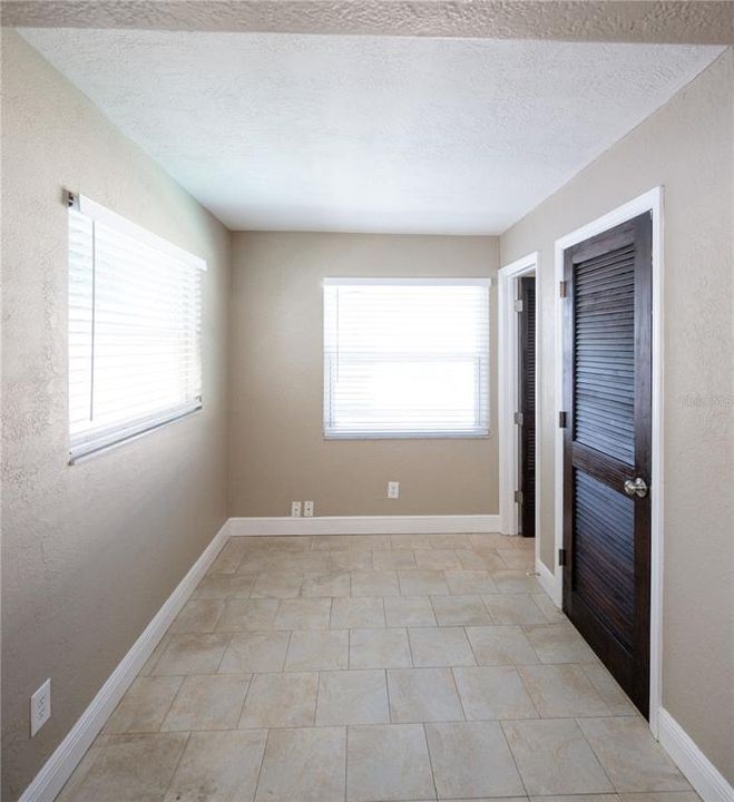 For Rent: $2,800 (2 beds, 2 baths, 1114 Square Feet)