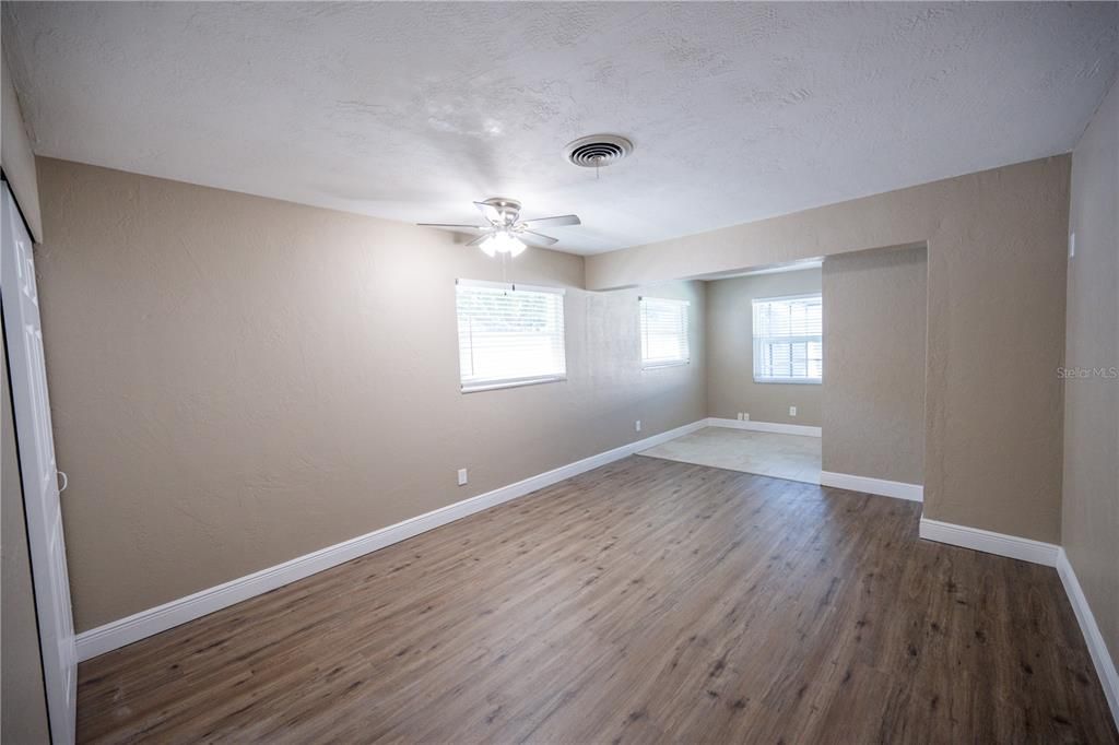 For Rent: $2,800 (2 beds, 2 baths, 1114 Square Feet)