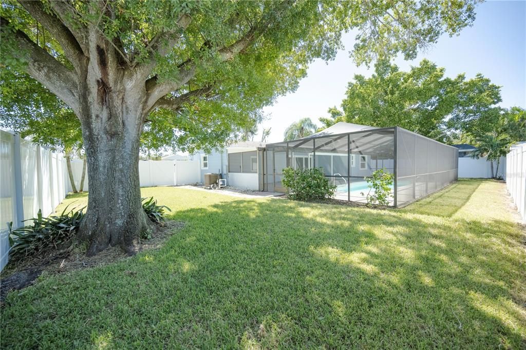 For Rent: $2,800 (2 beds, 2 baths, 1114 Square Feet)
