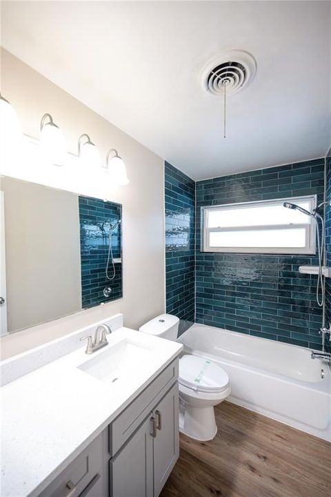 For Rent: $2,800 (2 beds, 2 baths, 1114 Square Feet)