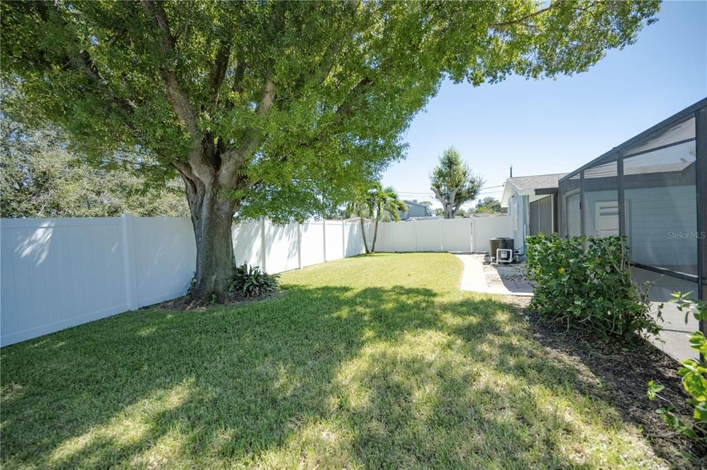 For Rent: $2,800 (2 beds, 2 baths, 1114 Square Feet)