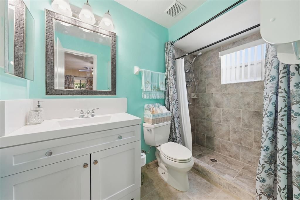 For Sale: $485,000 (4 beds, 3 baths, 1930 Square Feet)