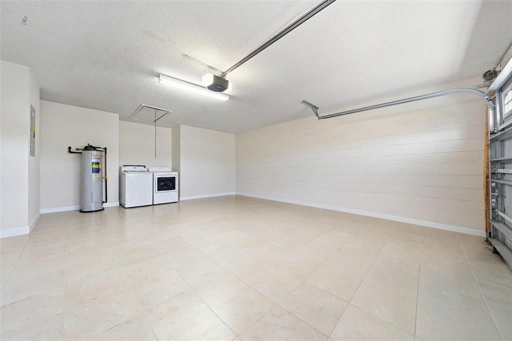 For Sale: $485,000 (4 beds, 3 baths, 1930 Square Feet)