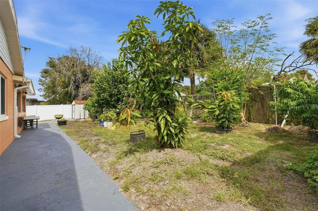 For Sale: $485,000 (4 beds, 3 baths, 1930 Square Feet)