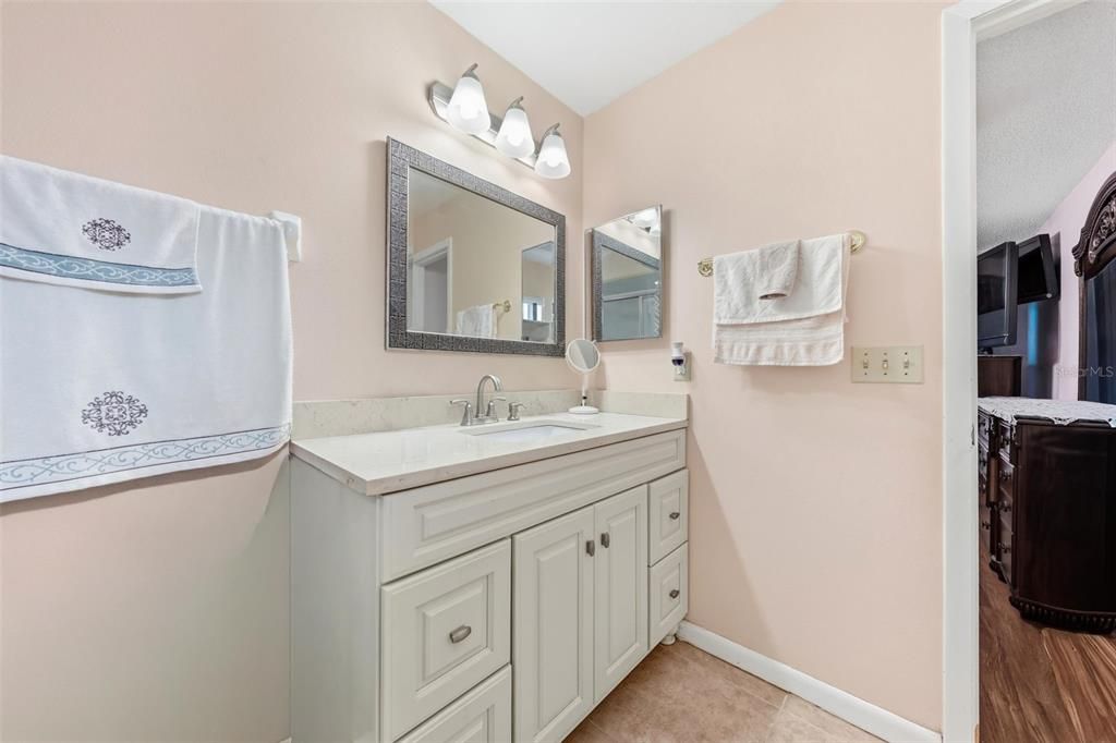 For Sale: $485,000 (4 beds, 3 baths, 1930 Square Feet)