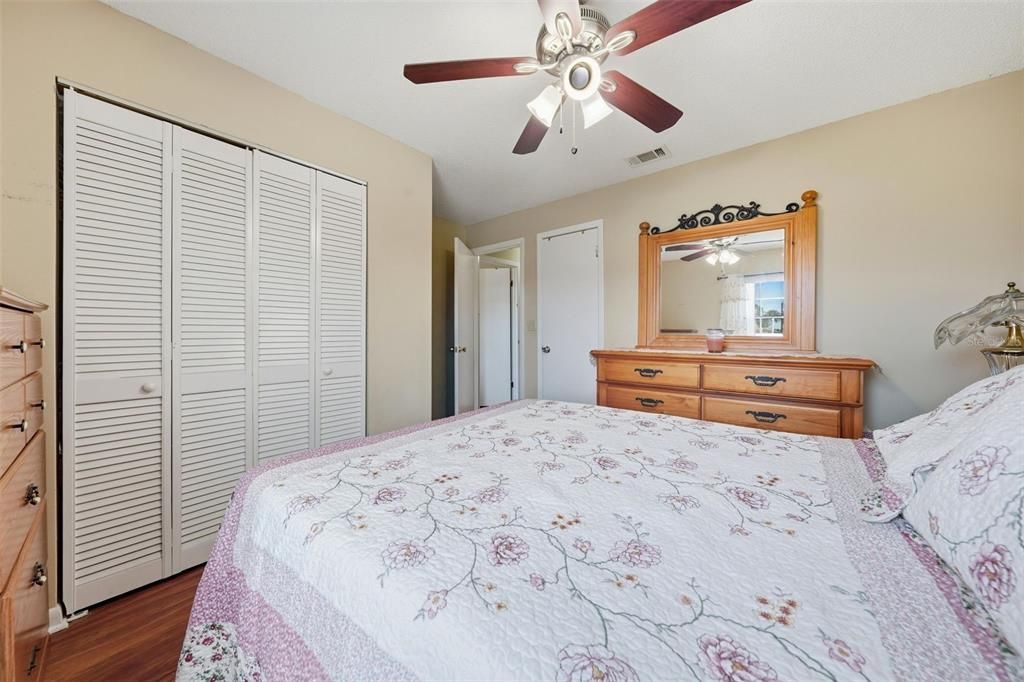For Sale: $485,000 (4 beds, 3 baths, 1930 Square Feet)