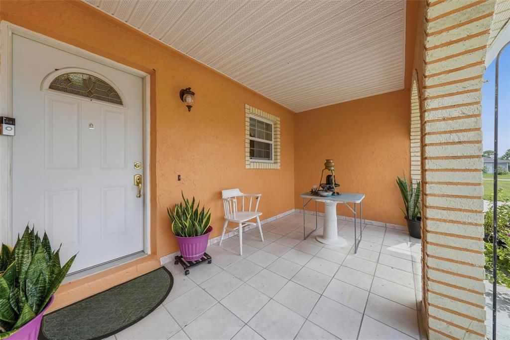 For Sale: $485,000 (4 beds, 3 baths, 1930 Square Feet)