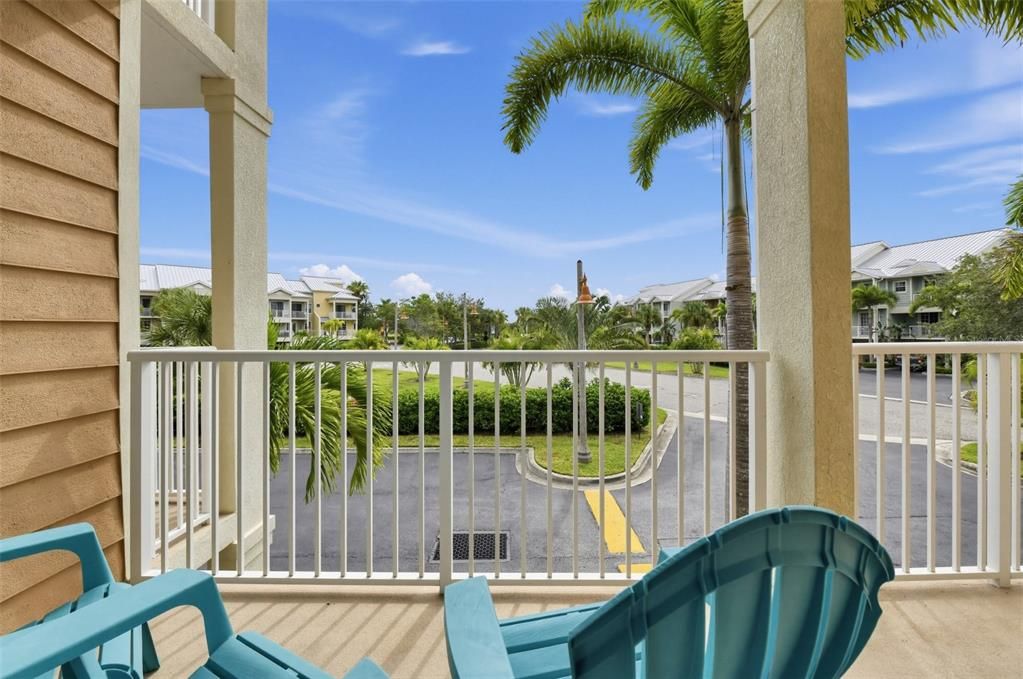 En Venta: $349,990 (3 camas, 3 baños, 1417 Pies cuadrados)