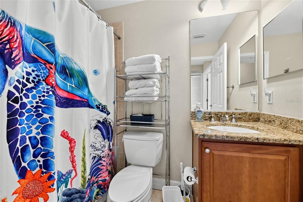 En Venta: $349,990 (3 camas, 3 baños, 1417 Pies cuadrados)