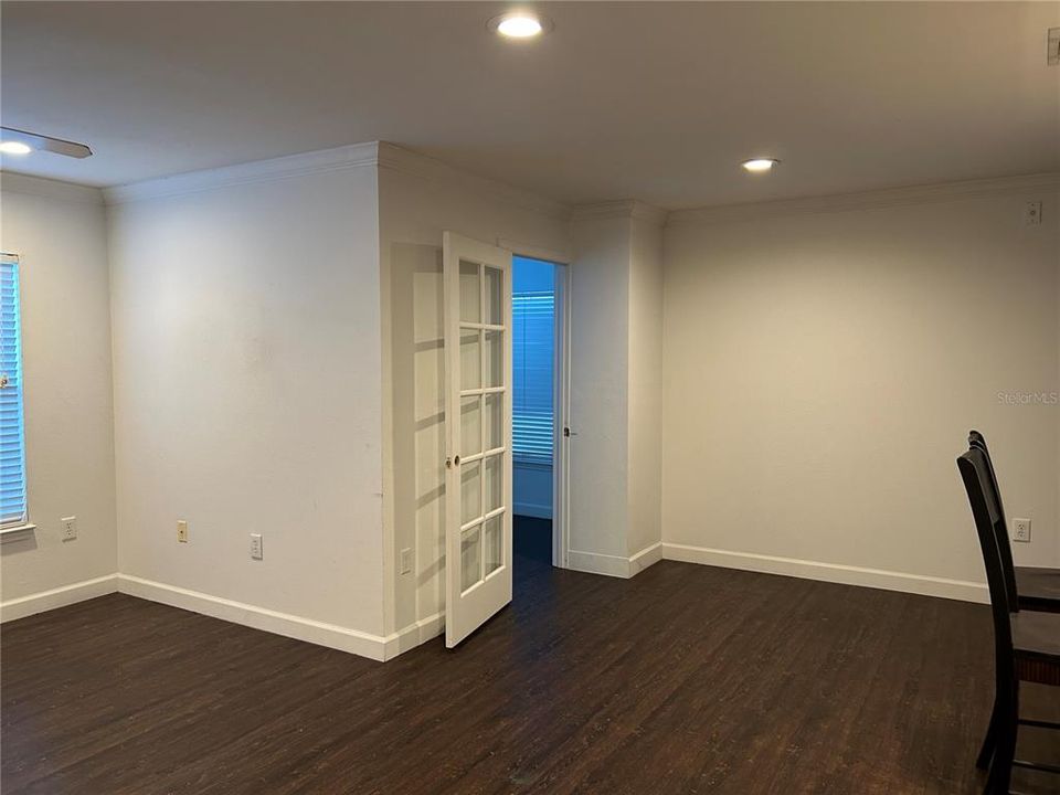 For Rent: $1,390 (1 beds, 1 baths, 865 Square Feet)