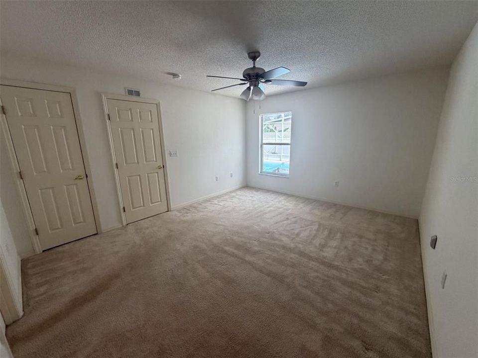 For Sale: $340,000 (3 beds, 2 baths, 1888 Square Feet)