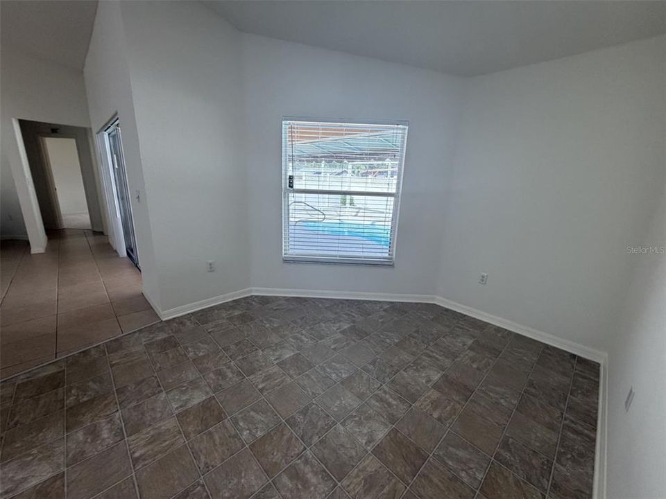 For Sale: $340,000 (3 beds, 2 baths, 1888 Square Feet)