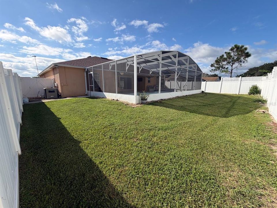 For Sale: $340,000 (3 beds, 2 baths, 1888 Square Feet)