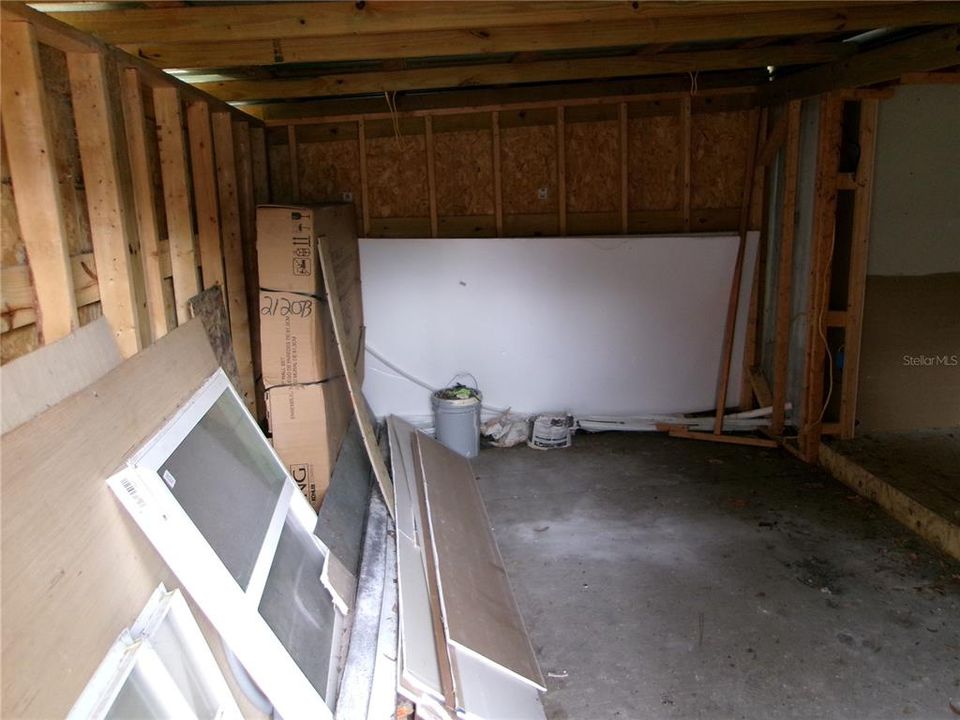 For Sale: $69,900 (2 beds, 1 baths, 672 Square Feet)
