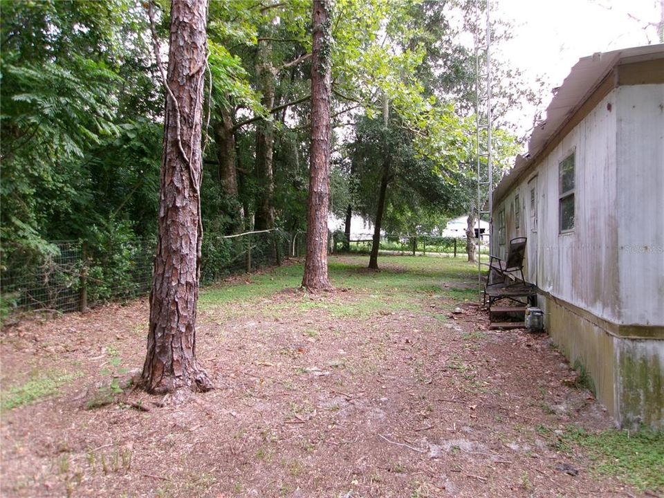 For Sale: $69,900 (2 beds, 1 baths, 672 Square Feet)