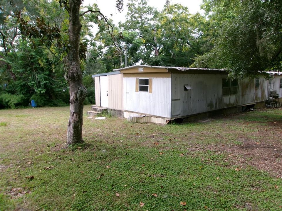 For Sale: $69,900 (2 beds, 1 baths, 672 Square Feet)