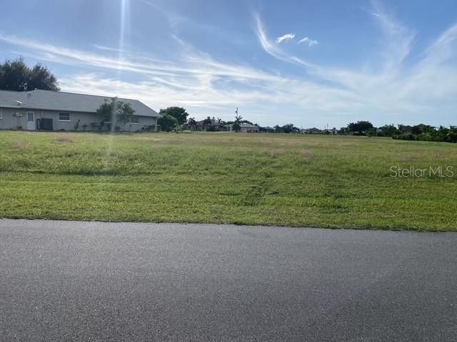 待售: $50,000 (0.33 acres)