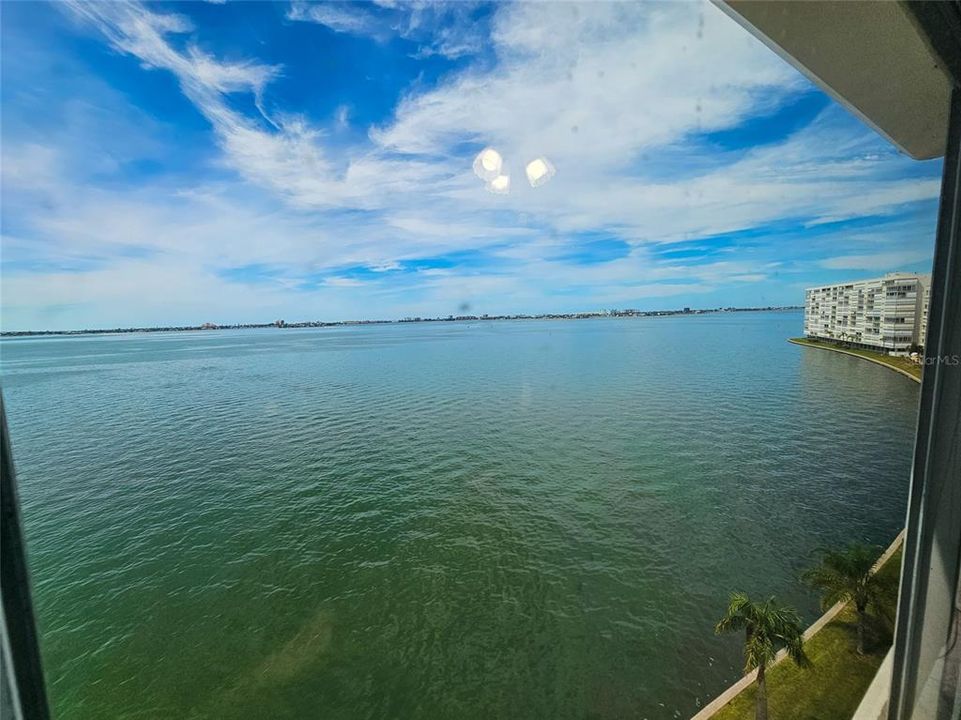 For Sale: $375,000 (3 beds, 2 baths, 1700 Square Feet)