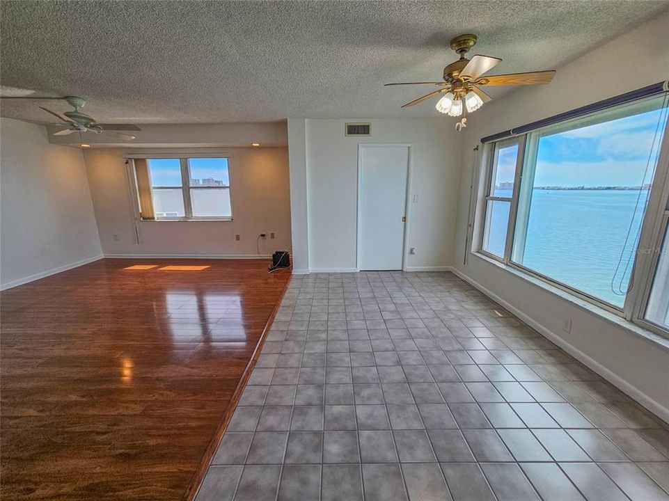 For Sale: $375,000 (3 beds, 2 baths, 1700 Square Feet)