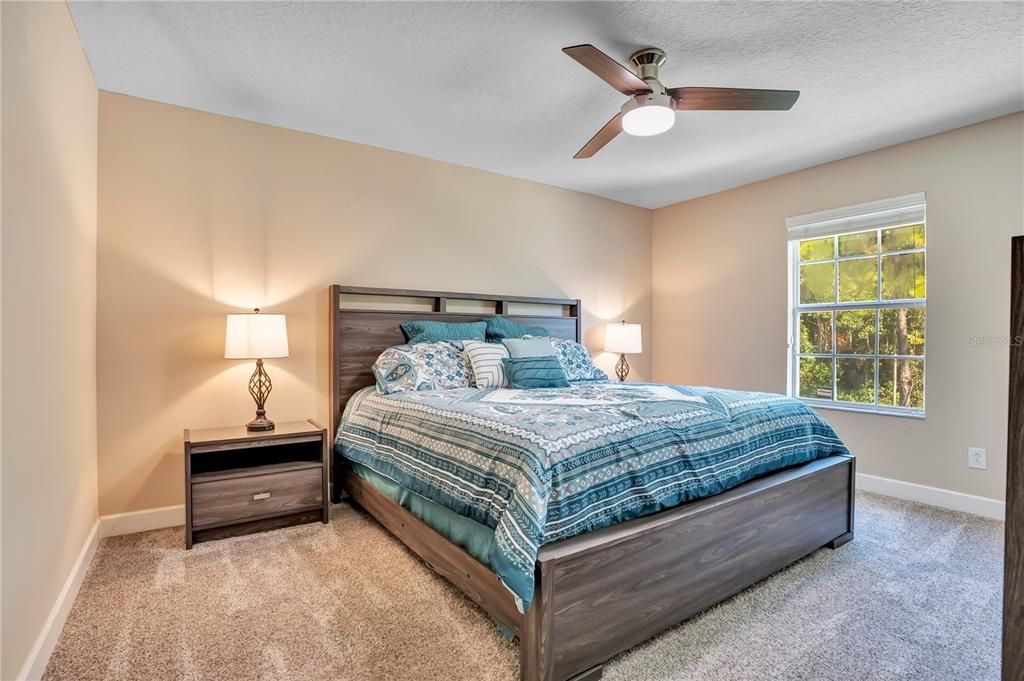 For Sale: $640,000 (5 beds, 4 baths, 3536 Square Feet)