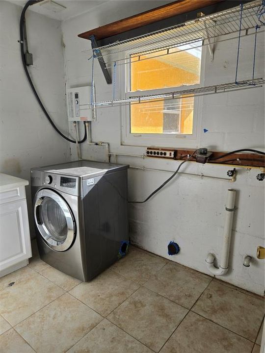 В аренду: $1,800 (3 спален, 1 ванн, 1100 Квадратных фут)