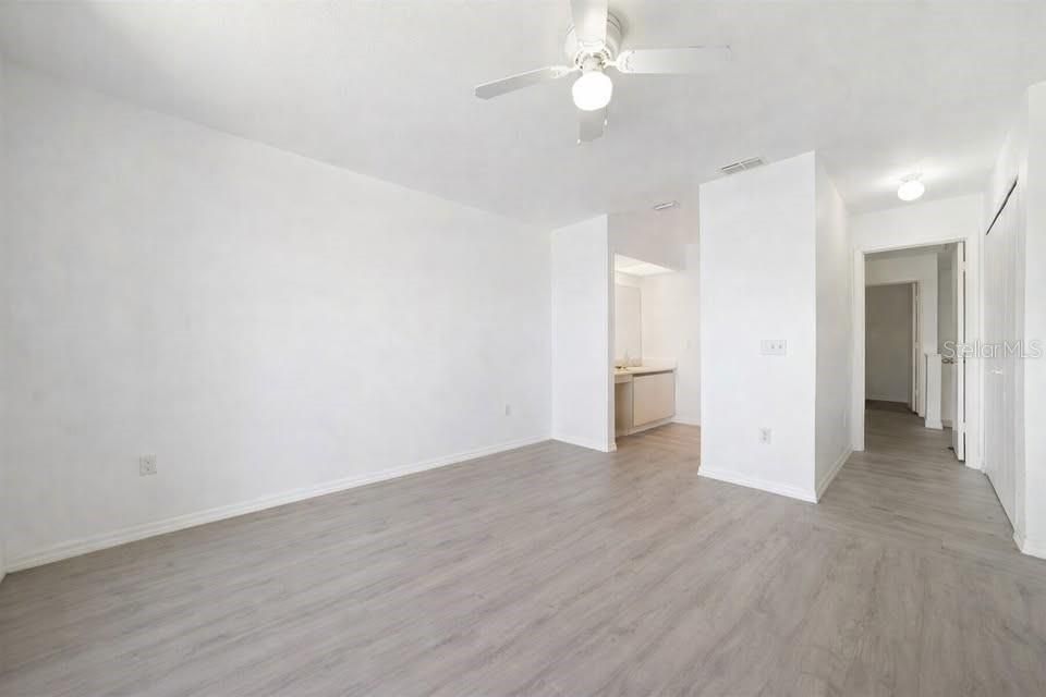 For Rent: $1,450 (2 beds, 2 baths, 1298 Square Feet)