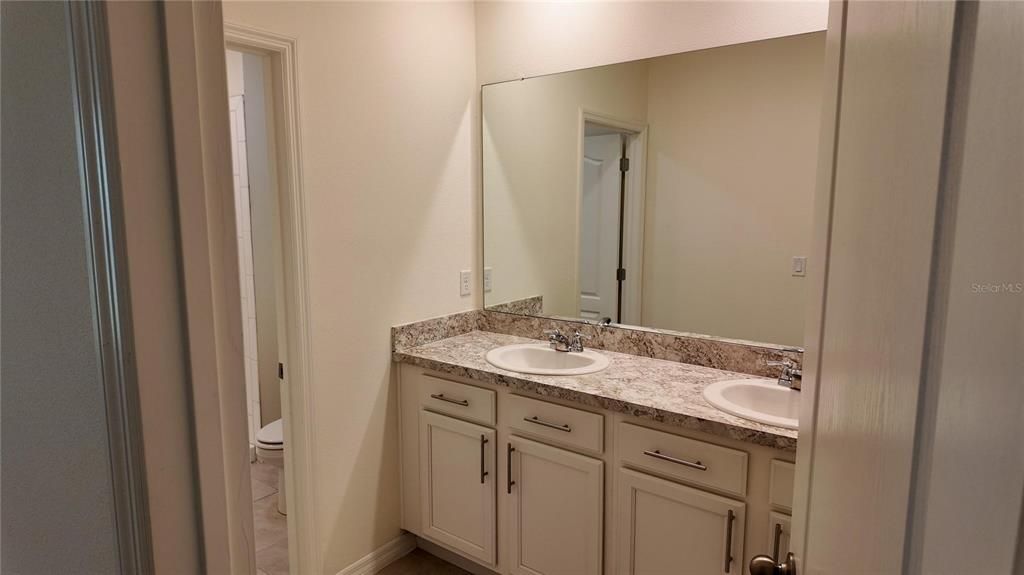 For Sale: $310,000 (3 beds, 2 baths, 1810 Square Feet)