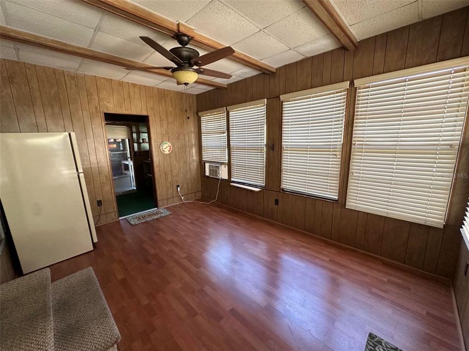 For Rent: $1,400 (2 beds, 2 baths, 1209 Square Feet)