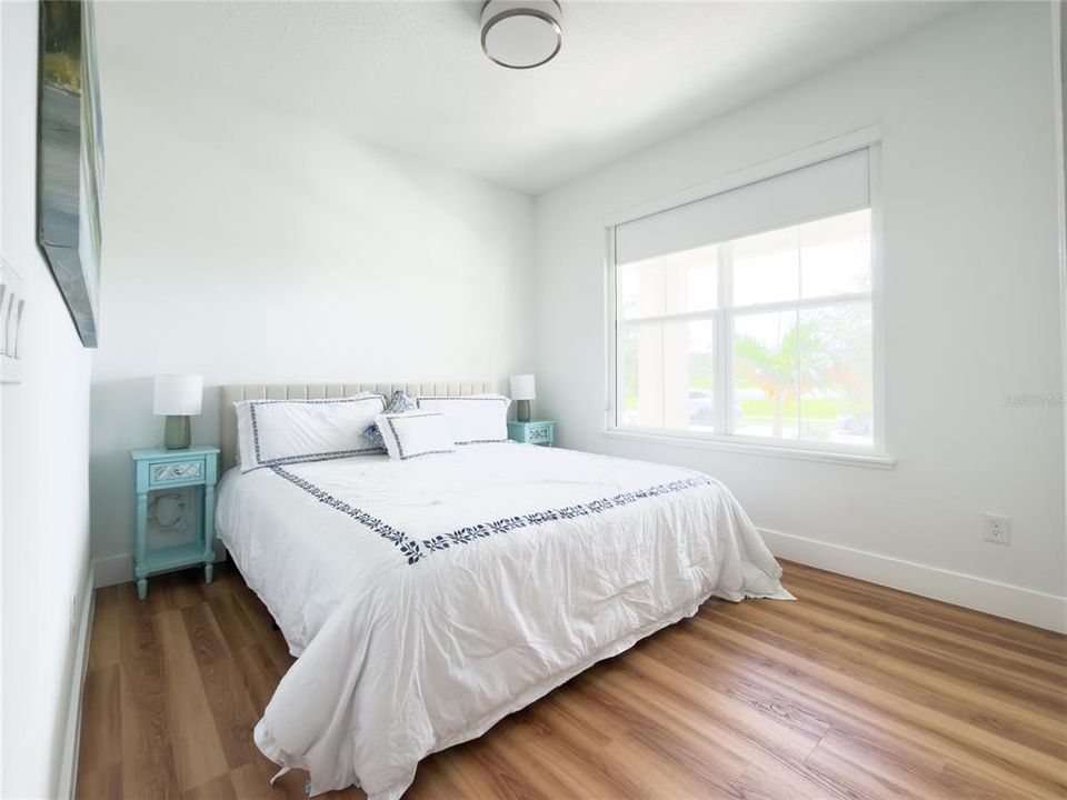 For Rent: $4,800 (5 beds, 5 baths, 2700 Square Feet)