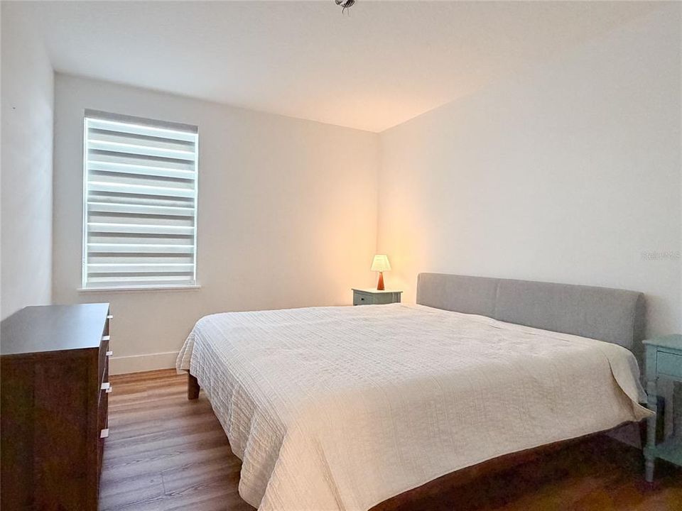 For Rent: $4,800 (5 beds, 5 baths, 2700 Square Feet)