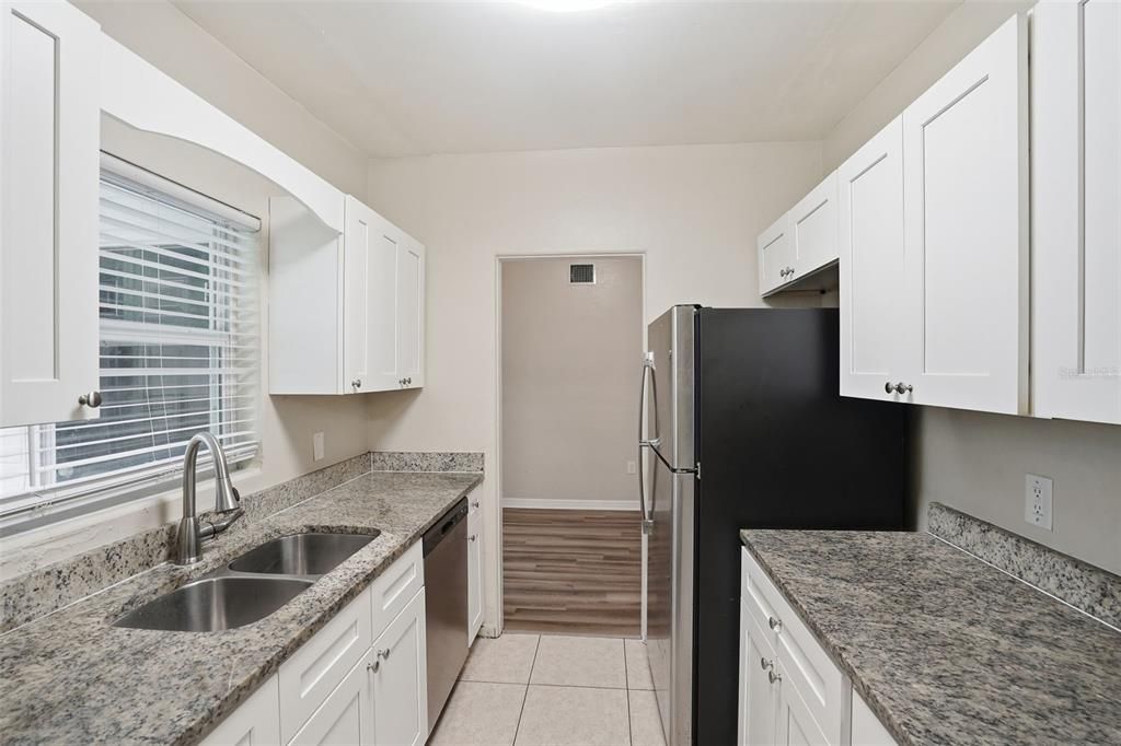 For Sale: $281,970 (3 beds, 2 baths, 1347 Square Feet)