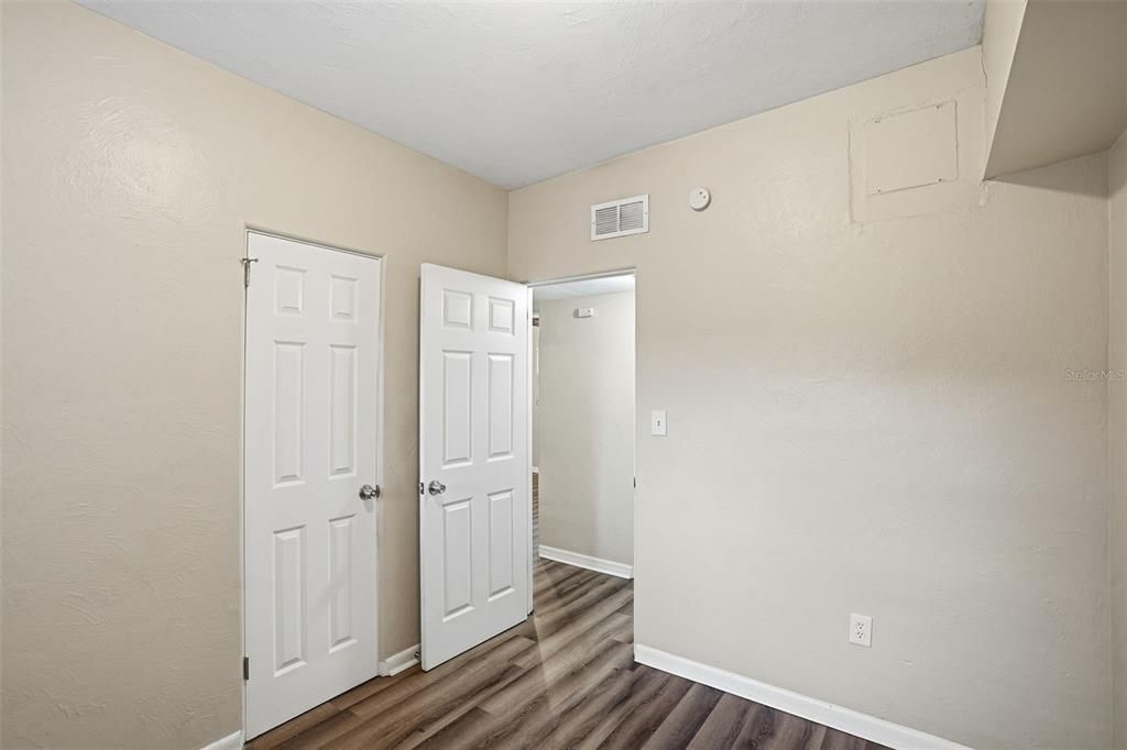 For Sale: $281,970 (3 beds, 2 baths, 1347 Square Feet)
