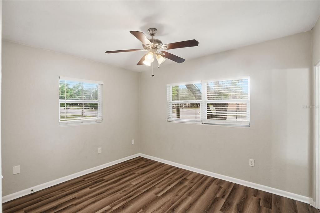 For Sale: $281,970 (3 beds, 2 baths, 1347 Square Feet)