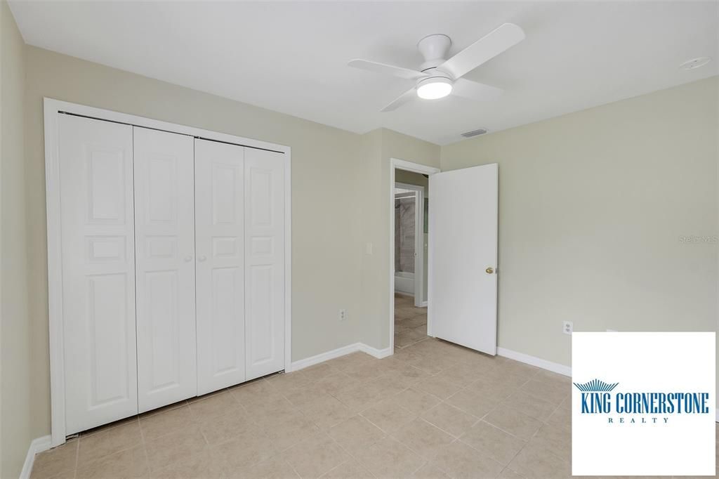 For Rent: $1,800 (2 beds, 2 baths, 870 Square Feet)