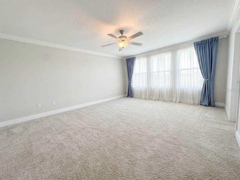 For Sale: $474,000 (4 beds, 2 baths, 2775 Square Feet)