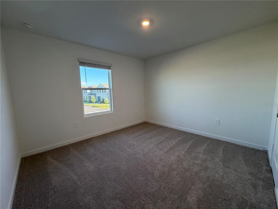 For Rent: $2,200 (3 beds, 2 baths, 1664 Square Feet)