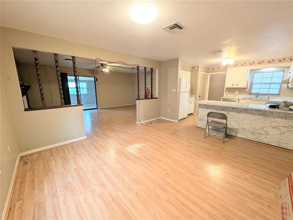 For Sale: $224,900 (3 beds, 2 baths, 1473 Square Feet)