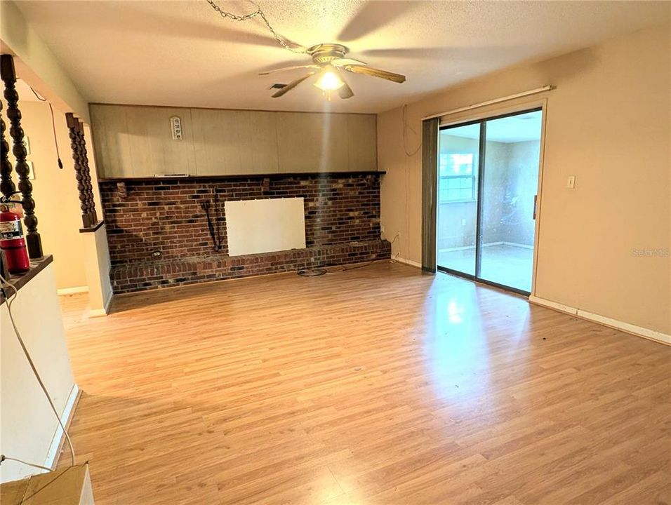 For Sale: $224,900 (3 beds, 2 baths, 1473 Square Feet)