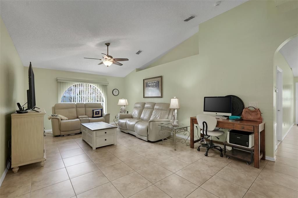 For Sale: $390,000 (4 beds, 2 baths, 2088 Square Feet)