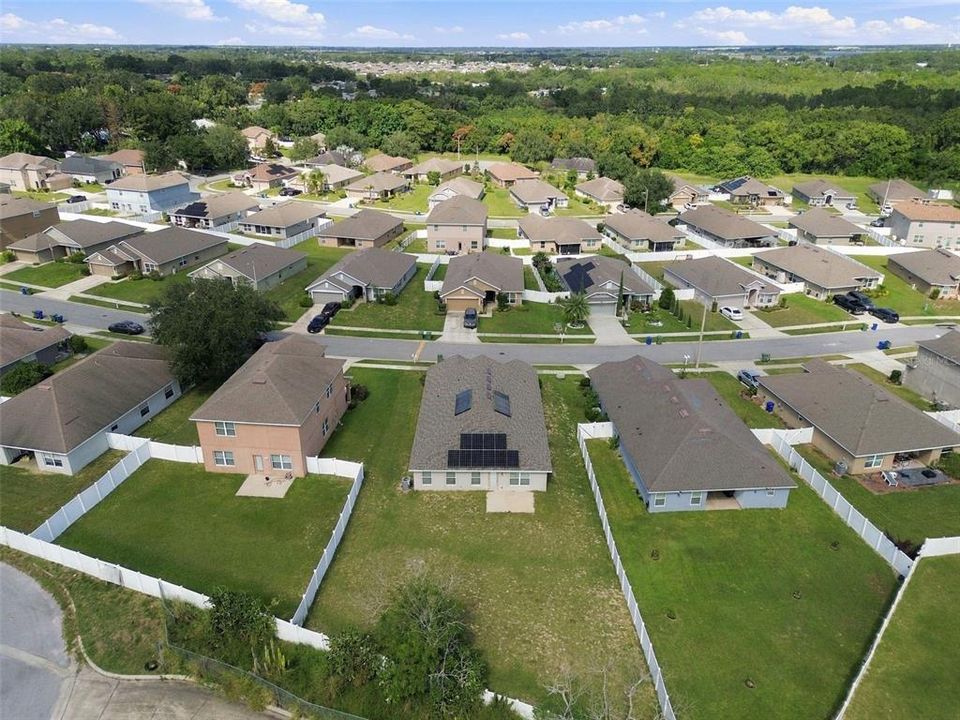 На продажу: $350,000 (4 спален, 2 ванн, 2103 Квадратных фут)