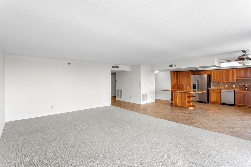 For Rent: $3,900 (2 beds, 2 baths, 1702 Square Feet)