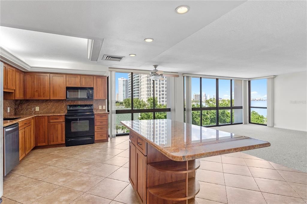 For Rent: $3,900 (2 beds, 2 baths, 1702 Square Feet)