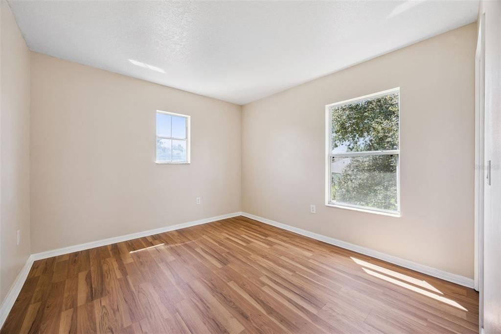 For Sale: $398,000 (4 beds, 2 baths, 2387 Square Feet)