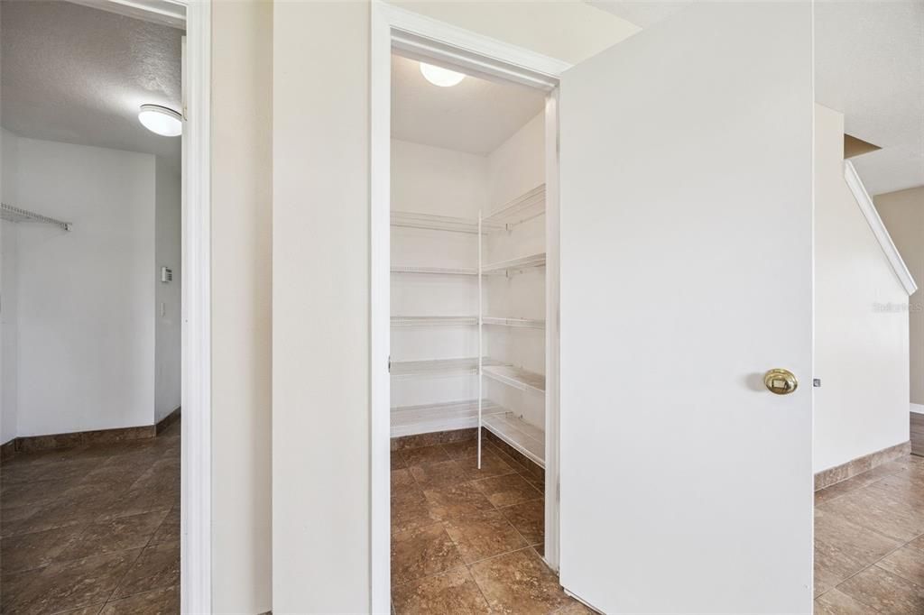 For Sale: $398,000 (4 beds, 2 baths, 2387 Square Feet)