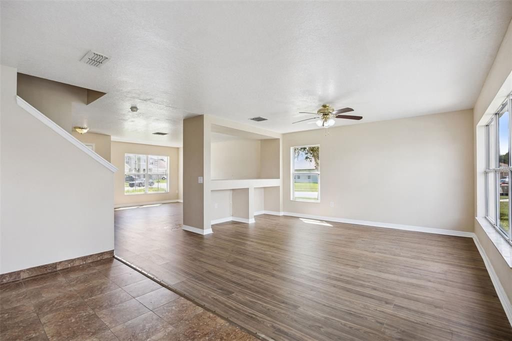 For Sale: $398,000 (4 beds, 2 baths, 2387 Square Feet)