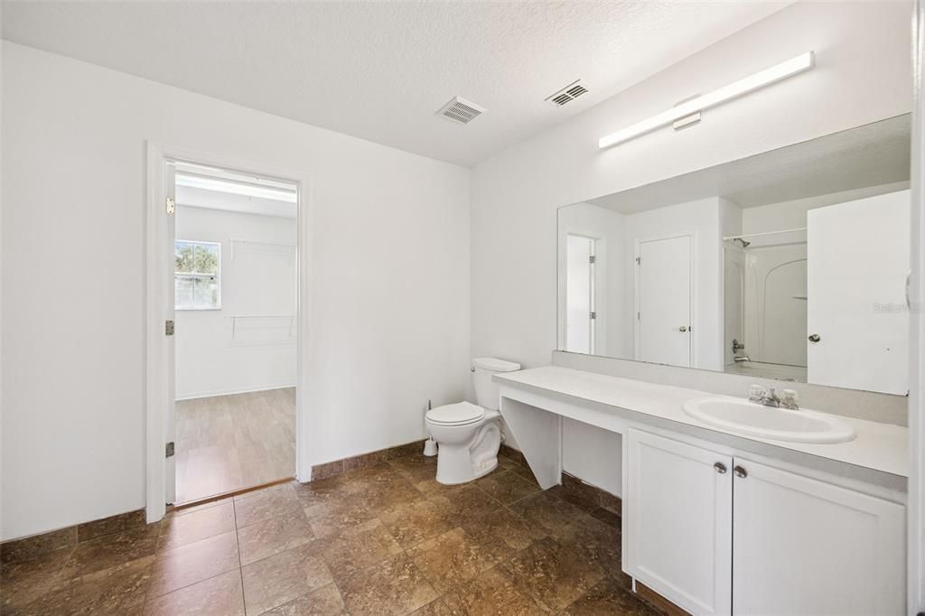 For Sale: $398,000 (4 beds, 2 baths, 2387 Square Feet)