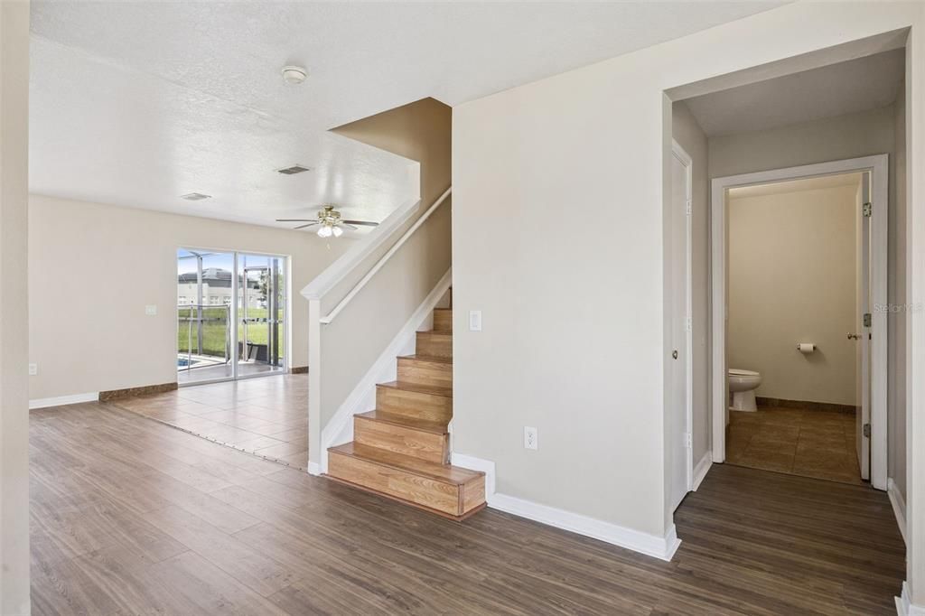 For Sale: $398,000 (4 beds, 2 baths, 2387 Square Feet)