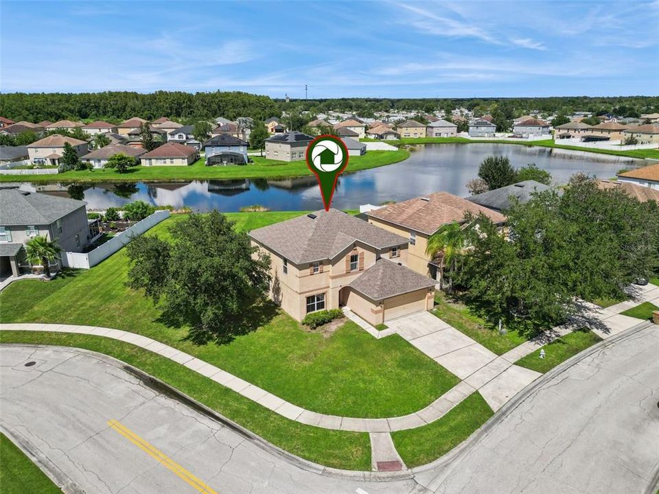 For Sale: $398,000 (4 beds, 2 baths, 2387 Square Feet)