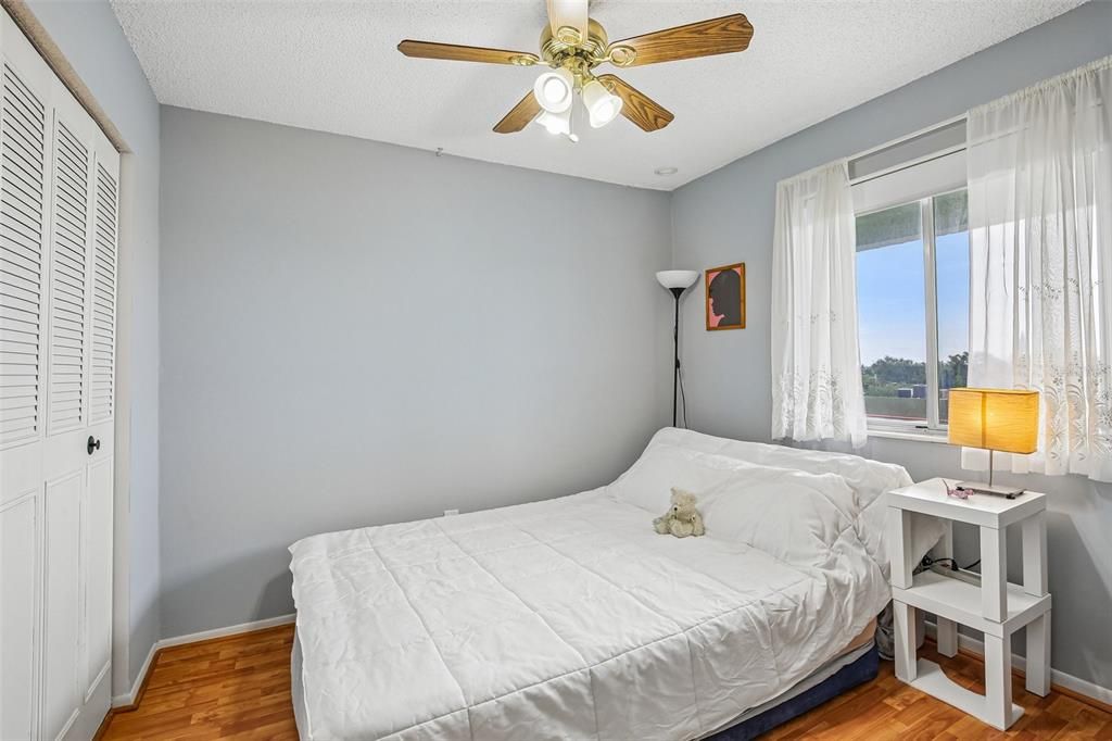 For Sale: $119,900 (2 beds, 2 baths, 800 Square Feet)